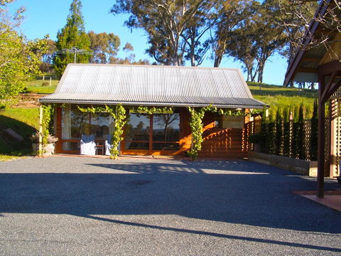 STUDIO ECHUNGA Adelaide Hills - Northern Rivers Accommodation 16