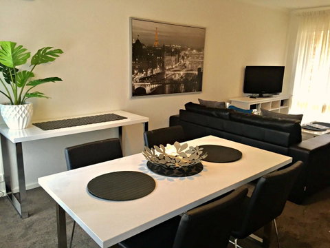Adelaide DressCircle Apartments - Archer Street - Northern Rivers Accommodation 26