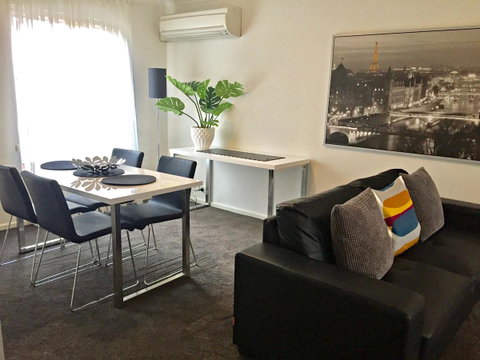 Adelaide DressCircle Apartments - Archer Street - Northern Rivers Accommodation 17