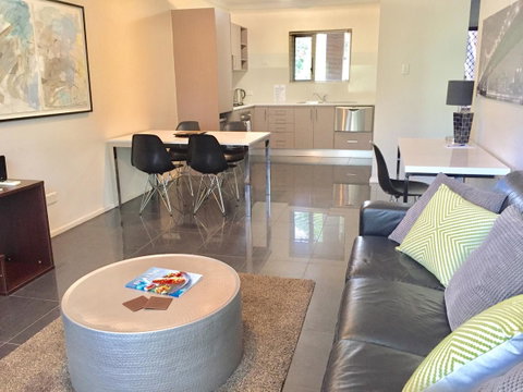 Adelaide DressCircle Apartments - Archer Street - Northern Rivers Accommodation 13