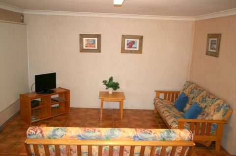 Lake Edge Apartments - Northern Rivers Accommodation 27