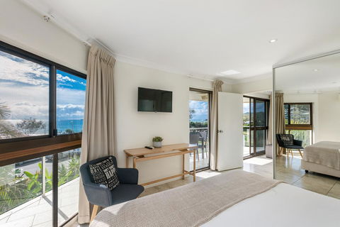 Bayview Beachfront Apartments, In Town Right On The Beach - Northern Rivers Accommodation 33
