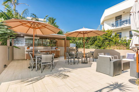 Bayview Beachfront Apartments, In Town Right On The Beach - Northern Rivers Accommodation 9