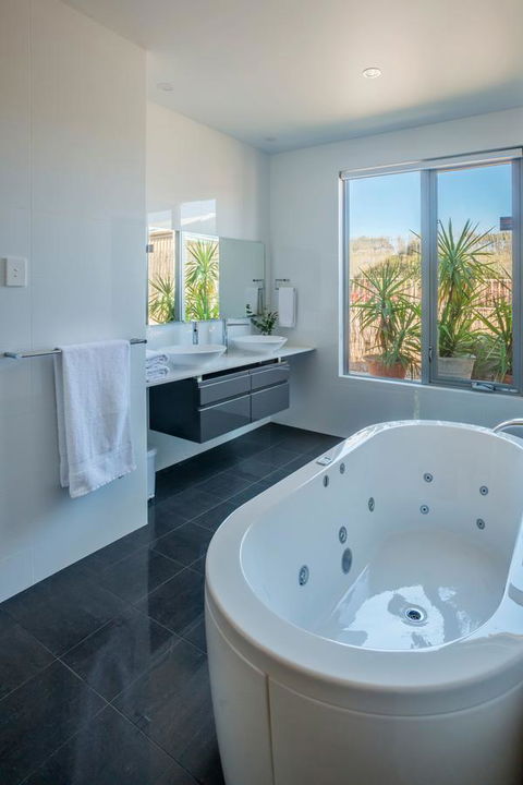Barossa Shiraz Estate - Northern Rivers Accommodation 23
