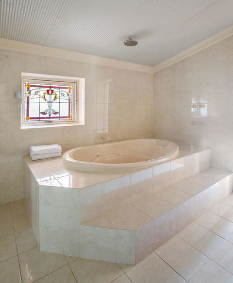 Barossa Shiraz Estate - Northern Rivers Accommodation 12
