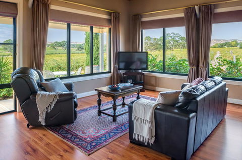 Barossa Shiraz Estate - Northern Rivers Accommodation 14