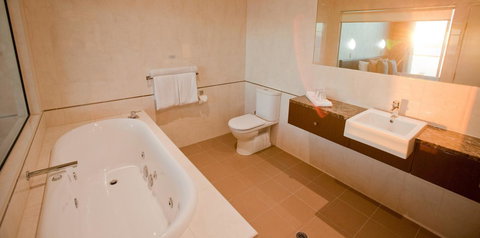 Port Lincoln Hotel - Northern Rivers Accommodation 7