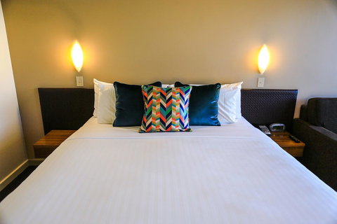 Port Lincoln Hotel - Northern Rivers Accommodation 10