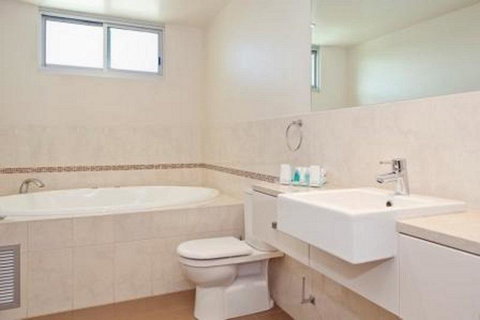 Port Lincoln Hotel - Northern Rivers Accommodation 1