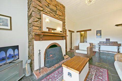 Vineyard Cottage BnB - Northern Rivers Accommodation 14