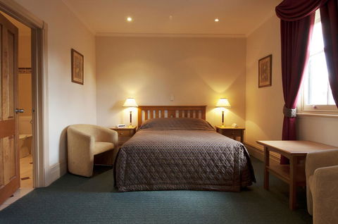 Loxton Community Hotel Motel - Northern Rivers Accommodation 24