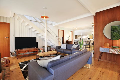 Hudson Bay @ Basin View-Pet Friendly-15 Mins To Hyams Beach - Northern Rivers Accommodation 1