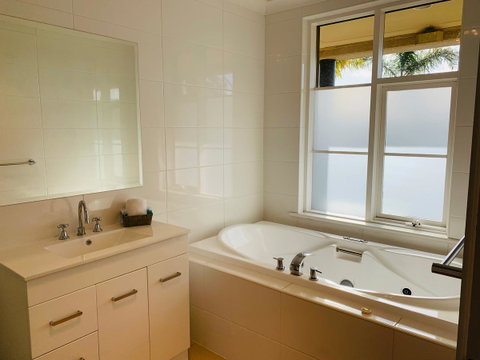 The Bluff Resort Apartments - Northern Rivers Accommodation 3