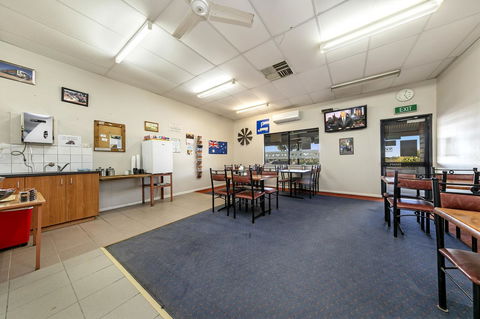 Border Village Roadhouse - Northern Rivers Accommodation 12