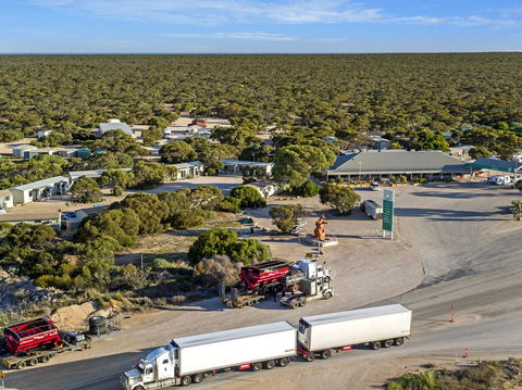 Border Village Roadhouse - Northern Rivers Accommodation 0