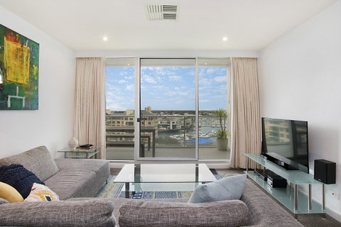 Beachside Luxury & Comfort, Ocean Views In Glenelg - Northern Rivers Accommodation 8