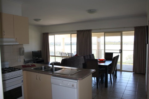 Lakeview Motel And Apartments - Northern Rivers Accommodation 5