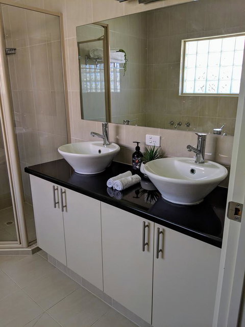 Ochre Point Beach House On Moana Seafront - Northern Rivers Accommodation 10