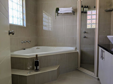 Ochre Point Beach House On Moana Seafront - Northern Rivers Accommodation 9