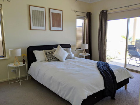 Ochre Point Beach House On Moana Seafront - Northern Rivers Accommodation 11