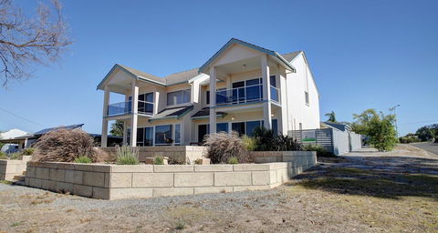 Bay Bliss - Northern Rivers Accommodation 4