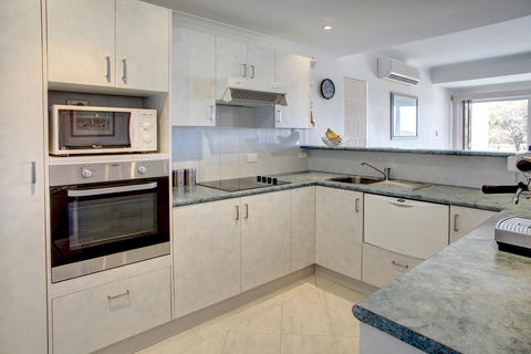 Bay Bliss - Northern Rivers Accommodation 7