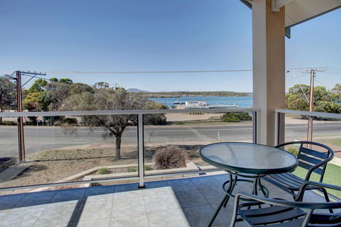 Bay Bliss - Northern Rivers Accommodation 13