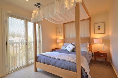 Adelaide Luxury Beach House - Northern Rivers Accommodation 35