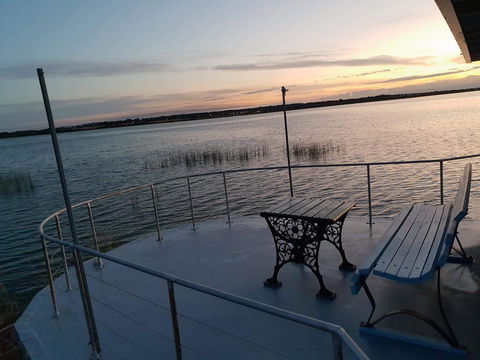 PS Federal Retreat Paddle Steamer Goolwa - Northern Rivers Accommodation 5