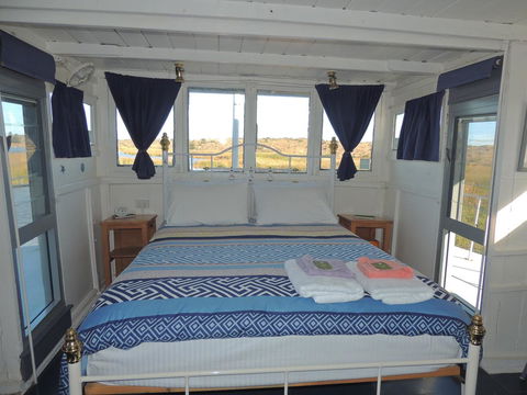 PS Federal Retreat Paddle Steamer Goolwa - Northern Rivers Accommodation 25