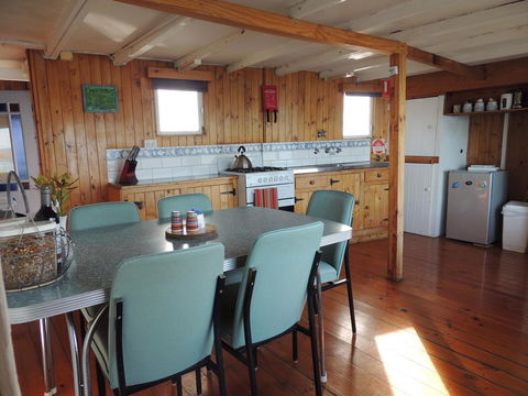 PS Federal Retreat Paddle Steamer Goolwa - Northern Rivers Accommodation 22