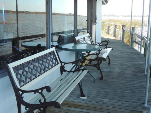 PS Federal Retreat Paddle Steamer Goolwa - Northern Rivers Accommodation 26