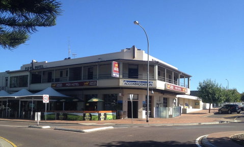 Pier Hotel Port Lincoln - Northern Rivers Accommodation 0