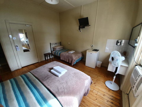 Pier Hotel Port Lincoln - Northern Rivers Accommodation 15
