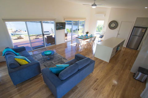 Villa Serra - Northern Rivers Accommodation 1