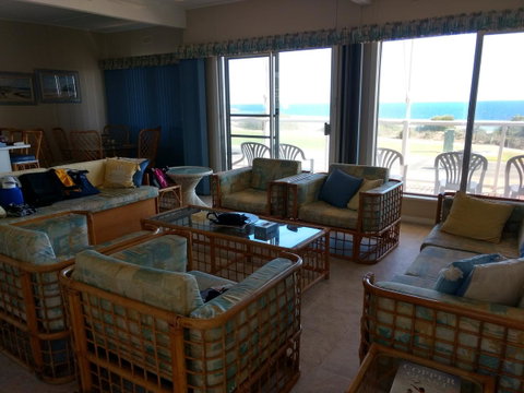 Seafront Shack - Northern Rivers Accommodation 12