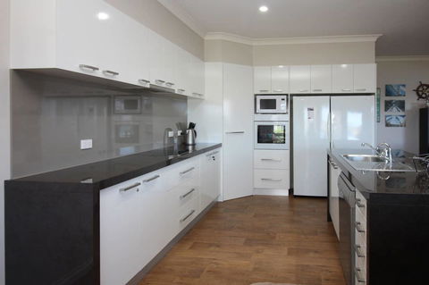 Waterfront On Osprey - Northern Rivers Accommodation 13