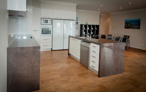 Waterfront On Osprey - Northern Rivers Accommodation 8