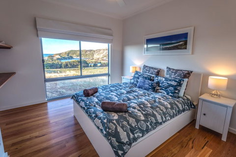 Middle River Beach House - East & West House - Northern Rivers Accommodation 13