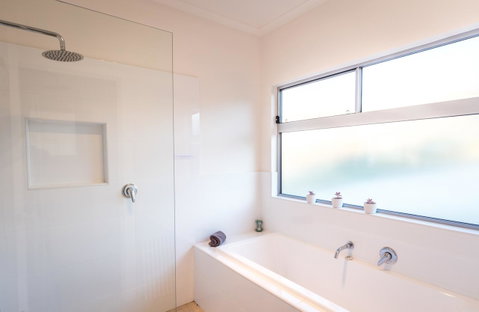 Middle River Beach House - East & West House - Northern Rivers Accommodation 15