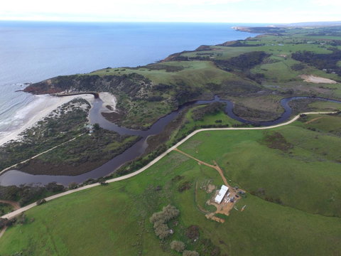Middle River Beach House - East & West House - Northern Rivers Accommodation 4
