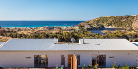 Middle River Beach House - East & West House - Northern Rivers Accommodation 9