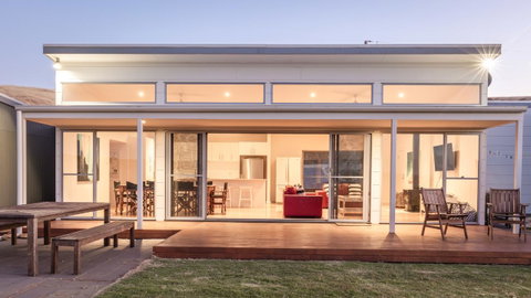 Middle River Beach House - East & West House - Northern Rivers Accommodation 7