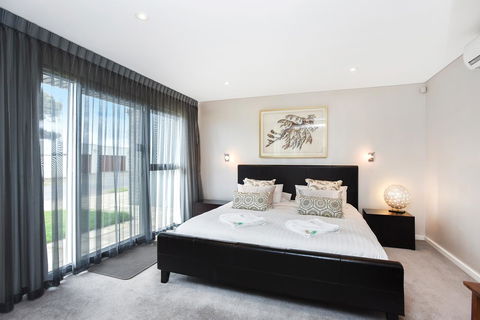Esplanade Escape - Northern Rivers Accommodation 25