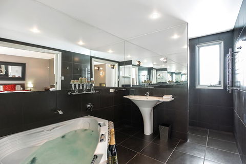 Esplanade Escape - Northern Rivers Accommodation 7