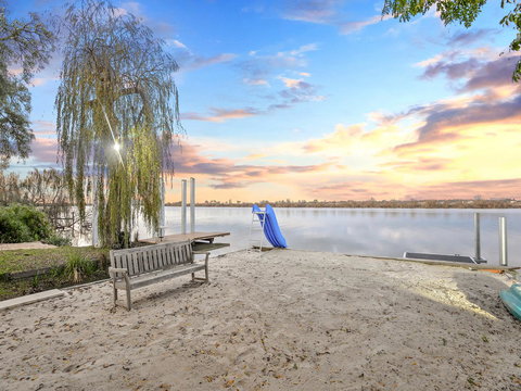 Muse On The Murray - Northern Rivers Accommodation 5