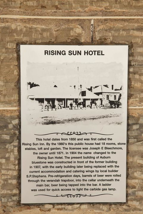 The Rising Sun Hotel - Northern Rivers Accommodation 3