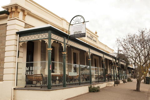 The Rising Sun Hotel - Northern Rivers Accommodation 10