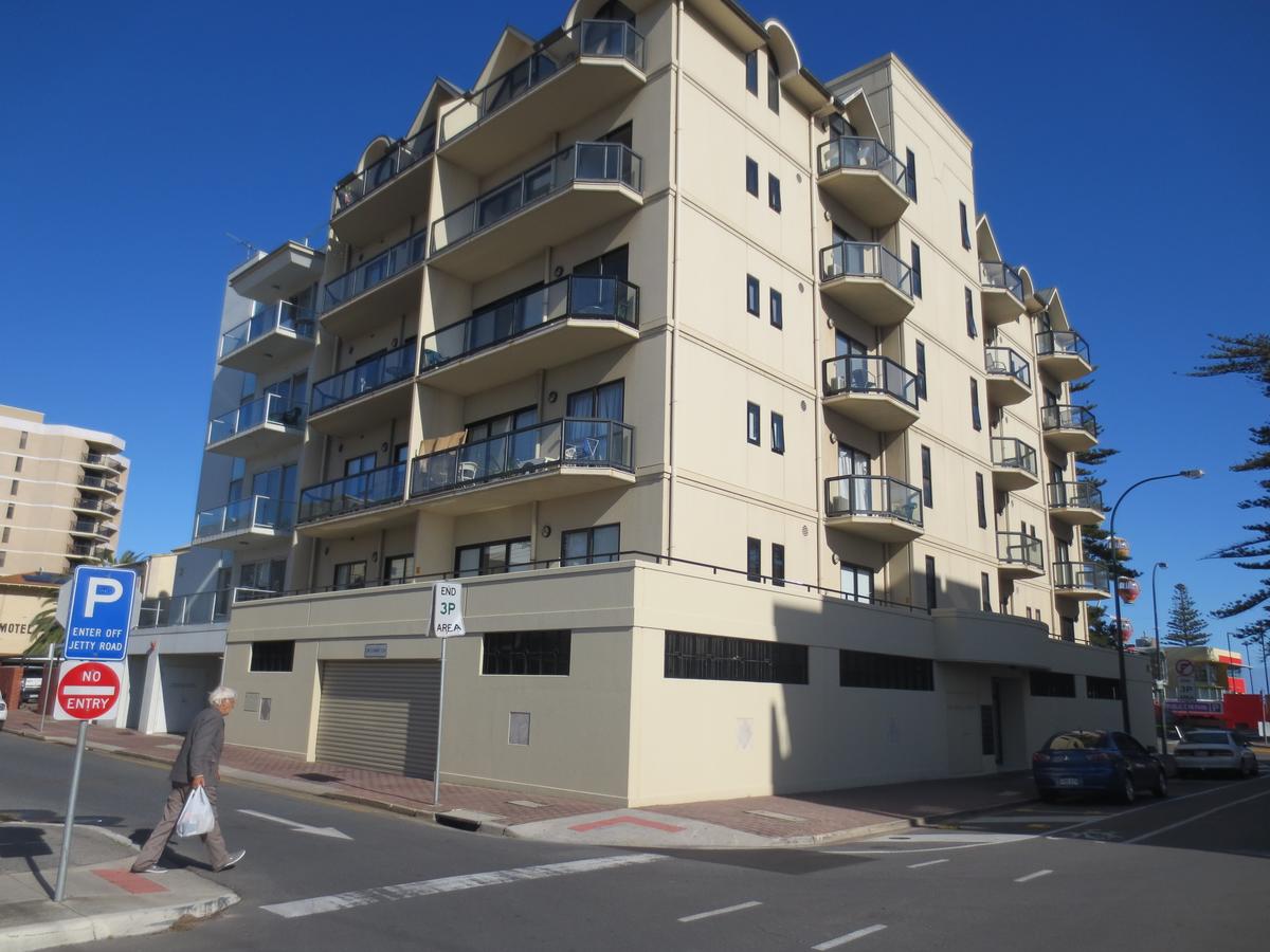 Glenelg SA Northern Rivers Accommodation