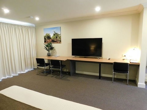 Alexander Cameron Suites - Northern Rivers Accommodation 13